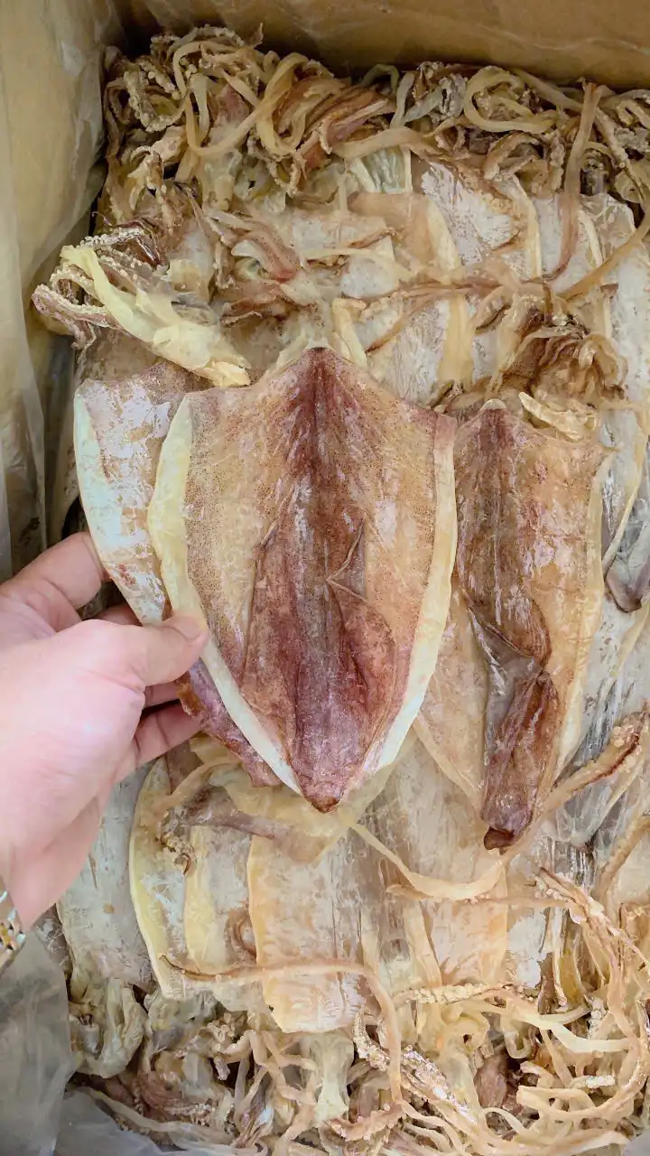 Mực khô Hạng III (22-28con)